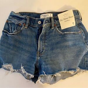 Abercrombie & Fitch Curve Love Mid Rise Mom Shorts
